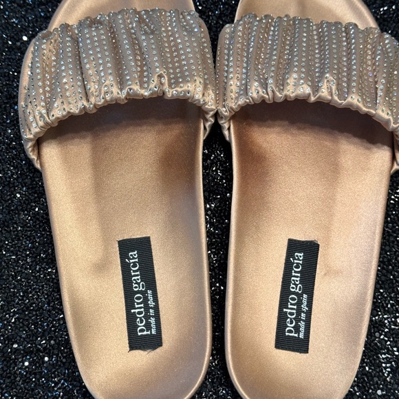 Pedro Garcia Women's Tan Slide Sandals - Picture 12 of 15